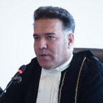 دولت و مجلس در تصویب قوانین با حقوقدانان و وکلا مشورت کند