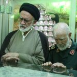 رزمندگان جمهوری اسلامی در همه میدان‌ها با قدرت ایستاده‌اند